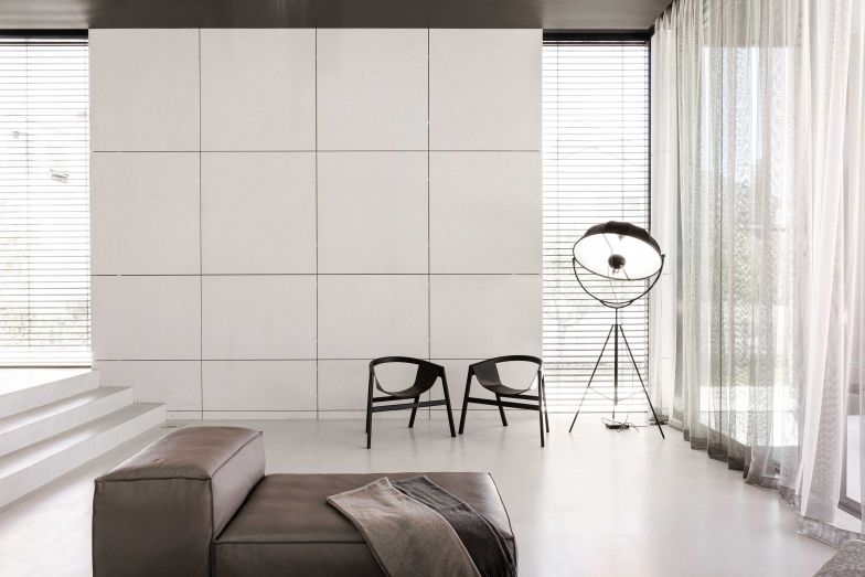 Wohlfühlatmosphäre im minimalistischen Stil.
