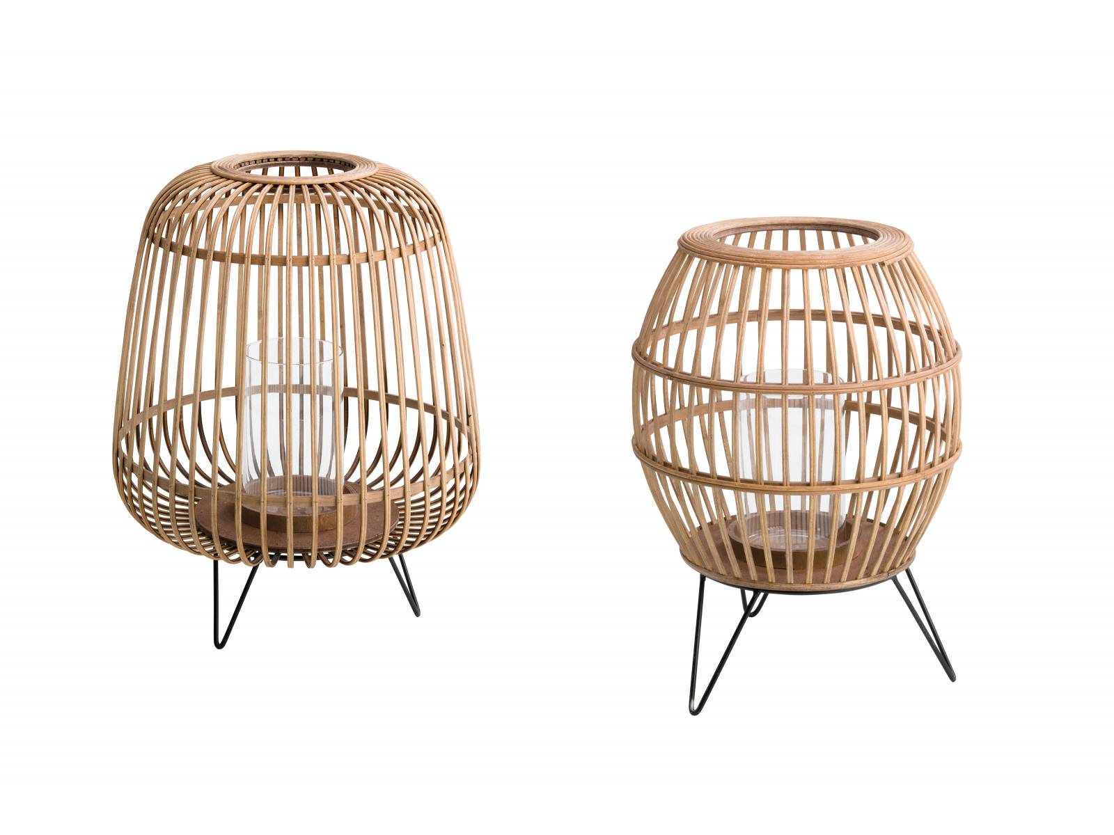 Der Name verrät es, Windlicht «Bamboo» wird aus schnellwachsendem Bambusholz gefertigt und sorgt dank seiner offenen Struktur für romantische Licht- und Schattenspiele. Pfister.